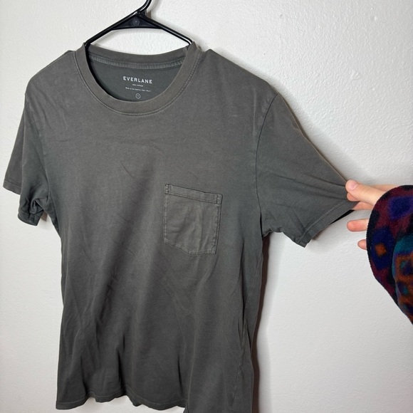 Everlane Men’s The Essential Organic Garment-Dyed Crew Short Sleeve Tee Shirt - Picture 6 of 10